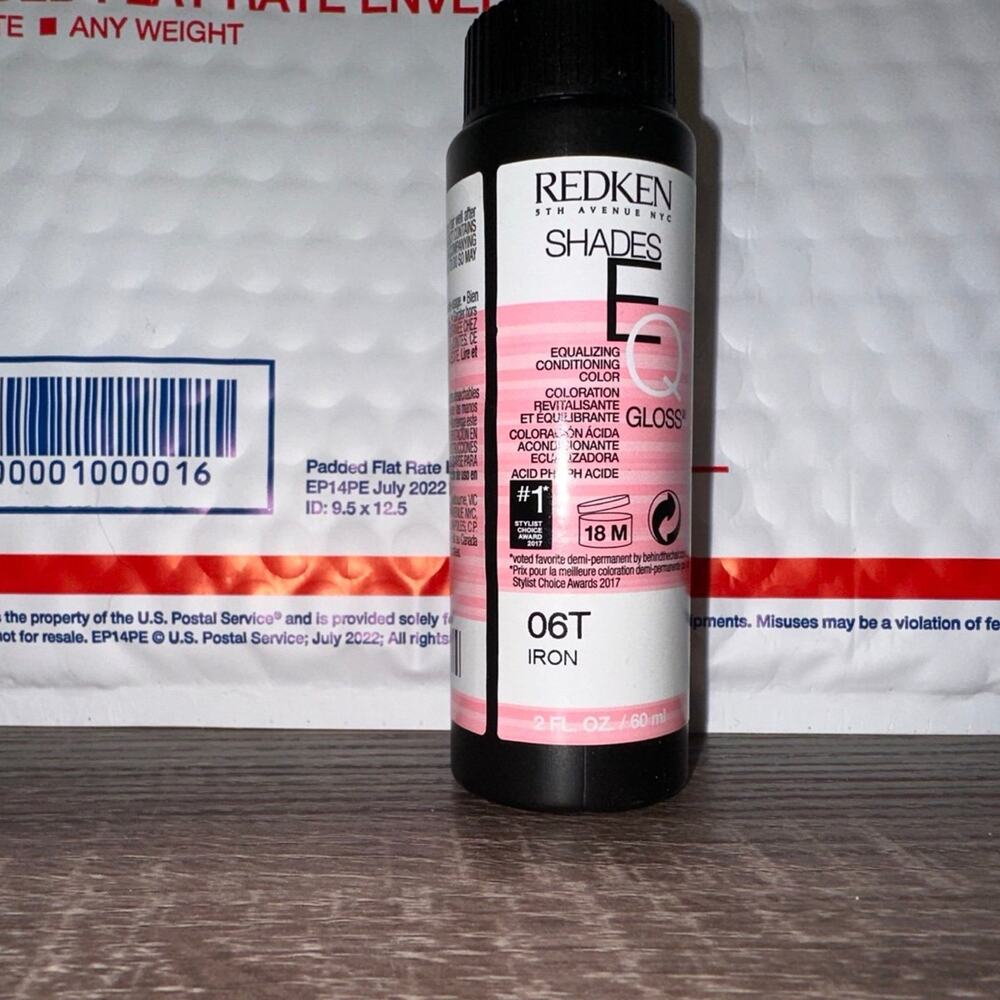 Redken Shades EQ Gloss Demi-Permanent Hair Color‎ 6T Iron shine gloss